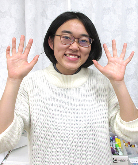 芸術緑丘高校出身
佐野 礼奈